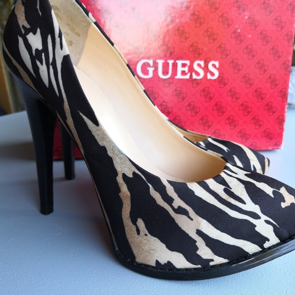 Shoes guess